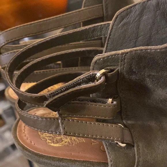 Vince Camuto Olive Suede Heels - Picture 4 of 10